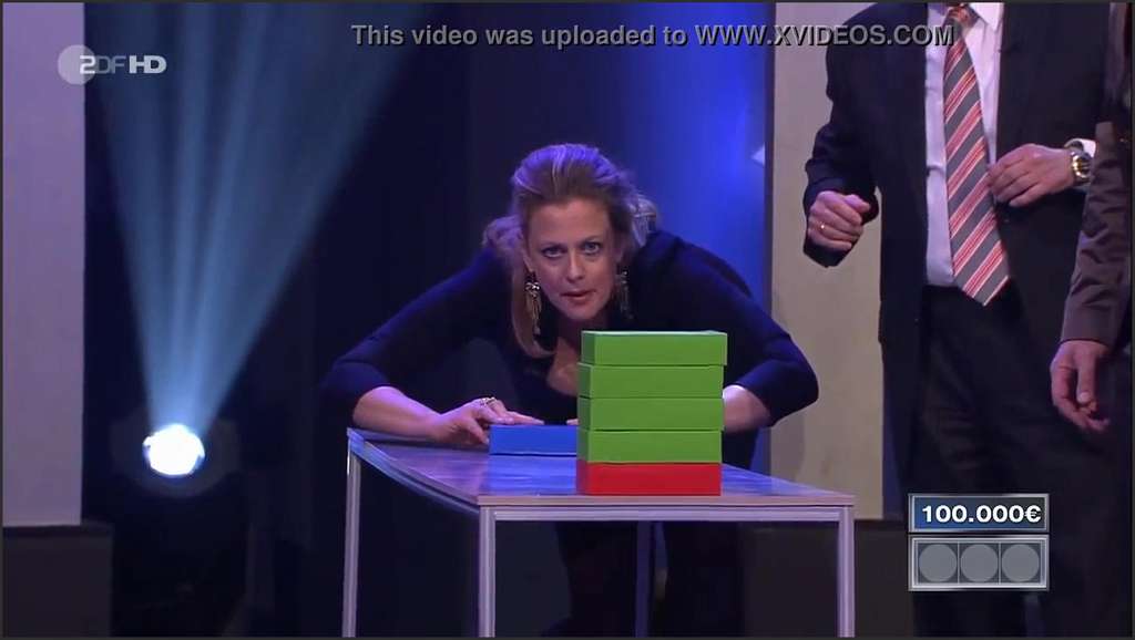 Barbara Schoneberger sie anal und sie rubbelt sie ihre geschwollene Klit