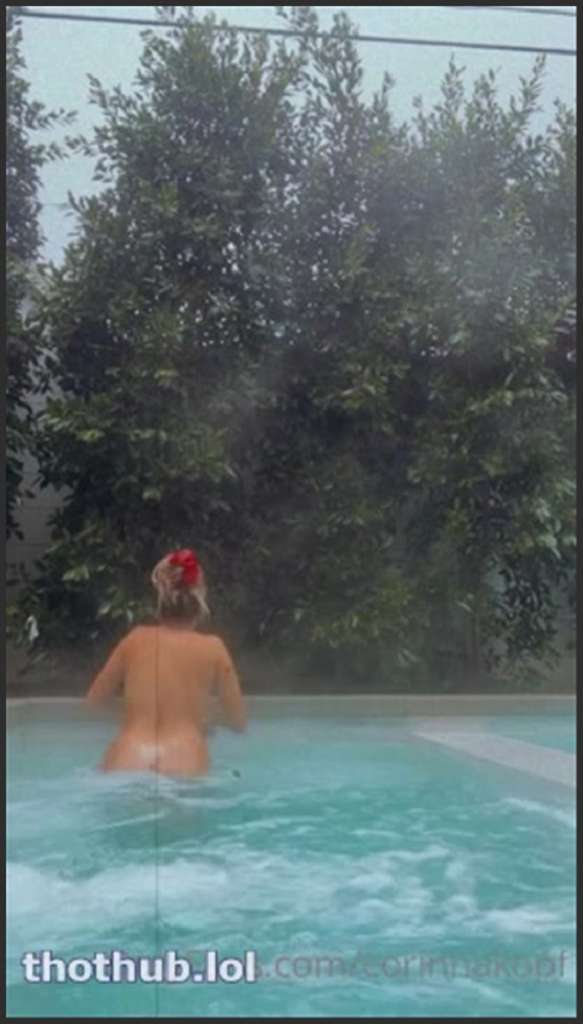 Corinna Kopf Männer bringen ein Asia Teen zum Orgasmus