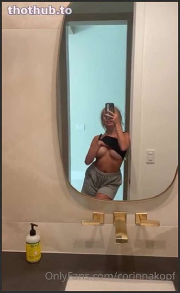 Corinna Kopf Girl wichst prallen Pimmel