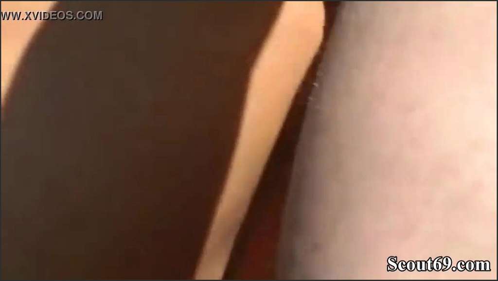 Kada Love bläst und fickt das blonde Tittenluder